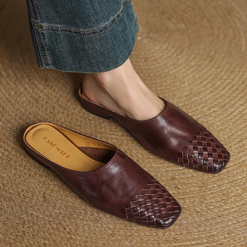 Fashion 2025 New Summer Women Mules Genuine Leather Shoes for Women Squared Toe Low Heel Shoes Cover Toe Slingback Slippers Modern