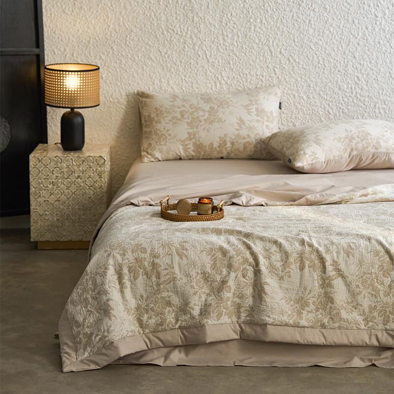 

Летнее стеганое одеяло Brangdy с цветочным жаккардом