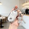 [ Hochwertige Seitensteine ] Rosa Schlüsselanhänger für Mercedes Benz Weihnachtsgeschenke für Mercedes Benz Klasse W223 W206 S350L S400L S