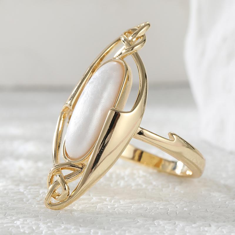 Vintage Inlaid White Stone Women's Ring Ethnic Gold Color Geometry Daily Wear Party Jewelry Anniversary Gift