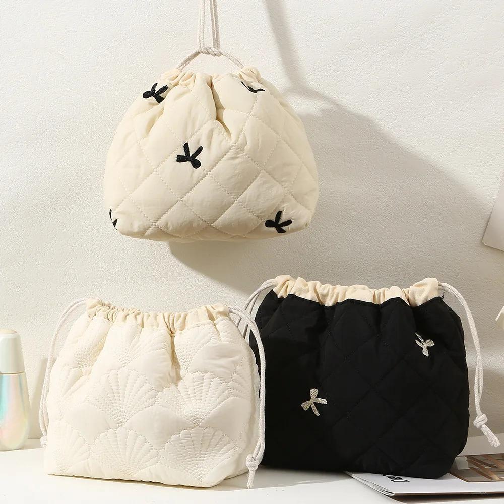 Cute Quilted Cosmetic Bag for Women Girl Large Capacity Travel Drawstring Storage Pouch Makeup Bag Female Travel Clutch Bags