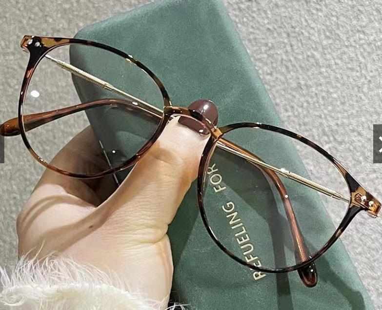 

Анти-голубое плоское зеркало, ультра-легкие румяна, холодные коричневые очки, простой стиль артефакта, готовые очки для близорукости Baiping anti-blue light sheet