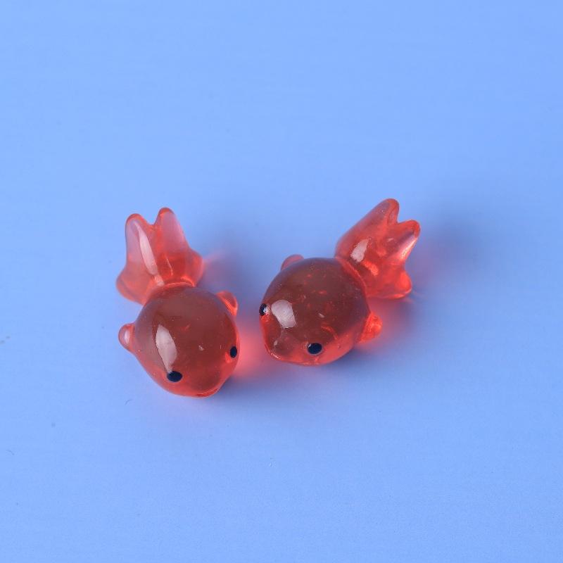 

5Pcs 3D Cute Luminous Goldfish Fish Resin Pendants Charms Diy Earrings Necklace Keychain Bead Jewelry Making Supplies Findings 22x11mm(5pcs)