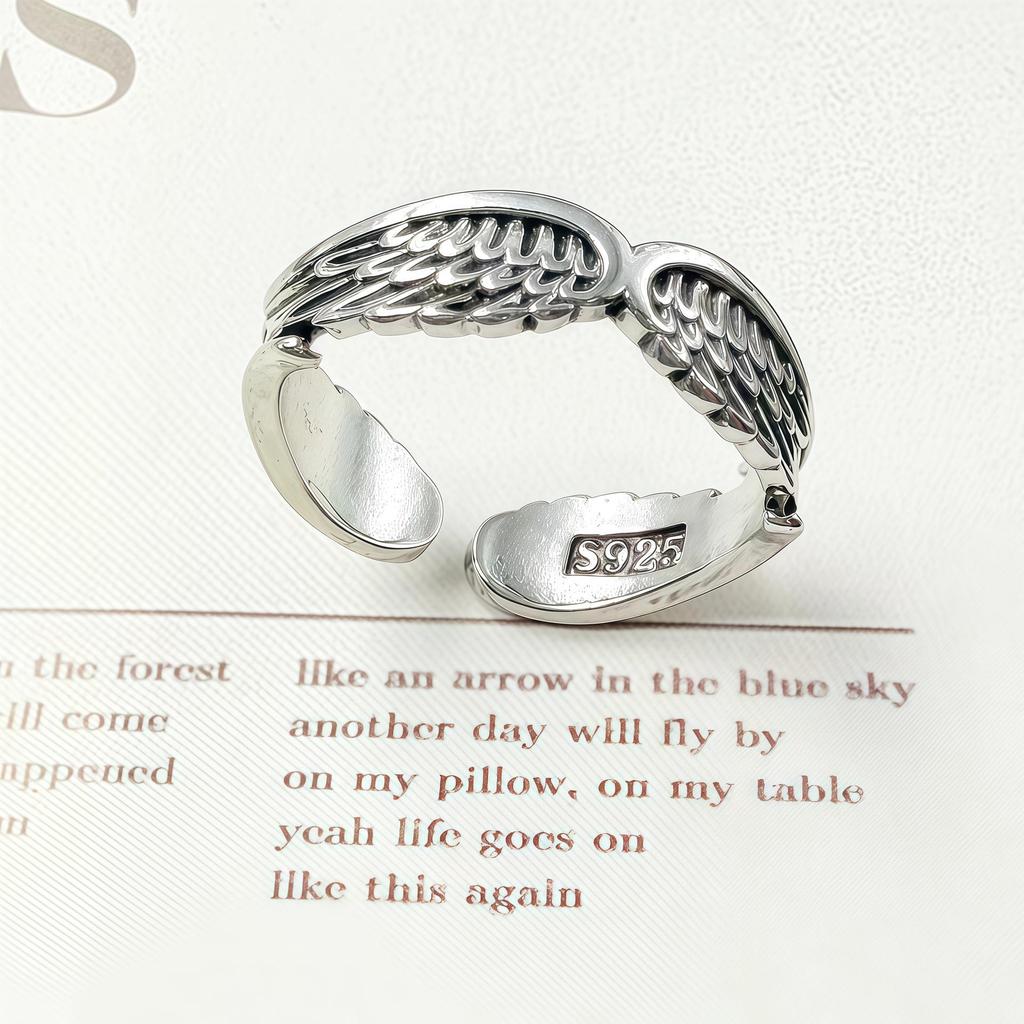 Trendy Unisex Angel Wings Feather Ring - European & American Retro Design