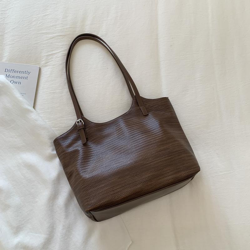 Casual simple high-value large-capacity tote bag women's 2025 new commuter casual portable shoulder underarm bag