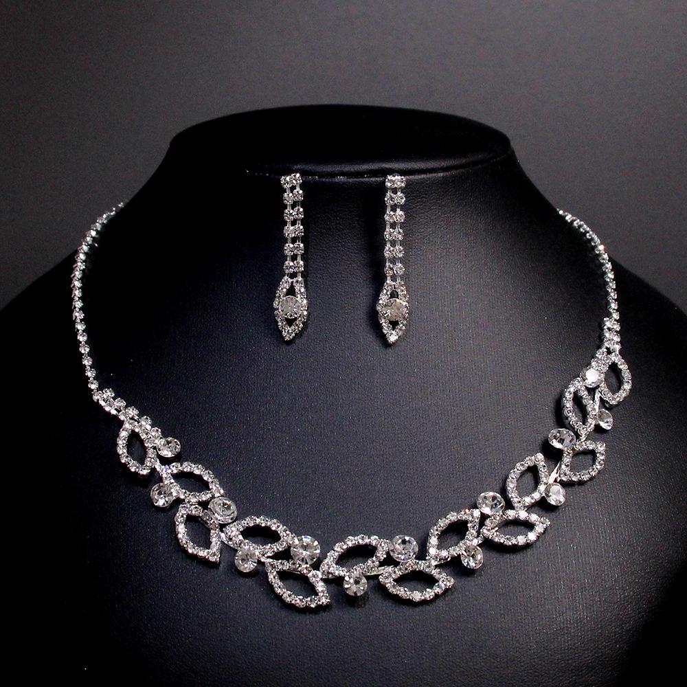 Korean Rhinestone Claw Chain Bridal Necklace and Earring Set