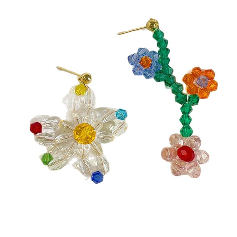 Small Fresh Sweet Beaded Asymmetrical Flower Stud Earrings Women French Pastoral Gentle Cute Playful Pierced Ear Jewelry