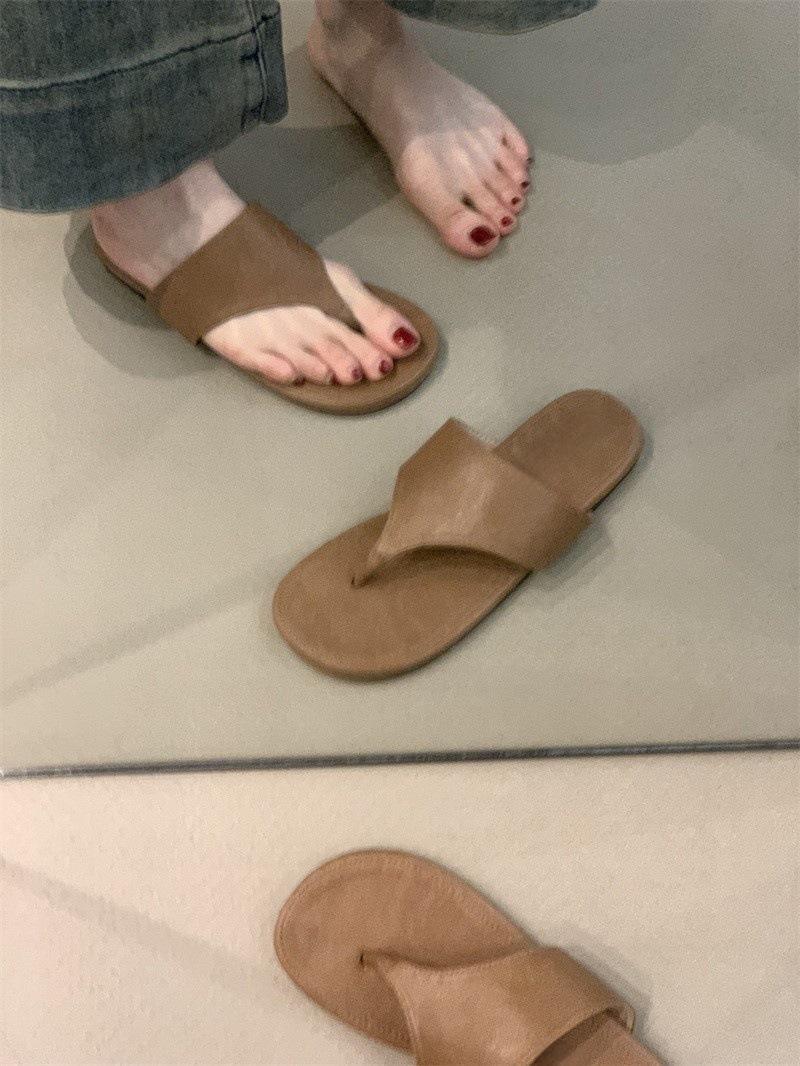 

Niche design half slippers women s shoes fashion toe flat bottom holiday drag 40 коричневый