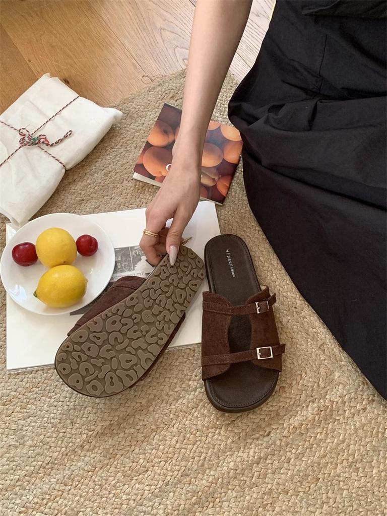 Korean Silver Slippers Women's Summer Wear New French Retro One-word Sandals Holiday Seaside Beach Flat Sandals