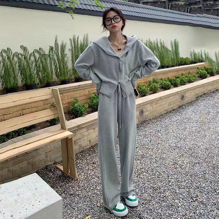 Trendy Korean-Style Slimming Women's Sport Suit: Stylish Spring/Autumn Hoodie & Casual Two-Piece Running Set