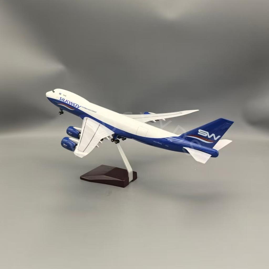 47CM Scale Air Azerbaijan Airways B747-8F Silk Road Diecast Airplanes Resin Material Model With Stand Collectible Plane Gift