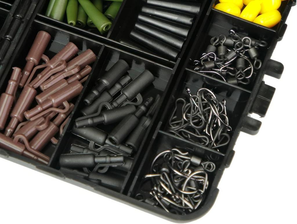 272Pcs Carp Fishing Kit Assorted Carp Fishing Tackles Fishing Hooks Clips Quick Change Swivels Boilie Stops Corn Fishing Line Beads