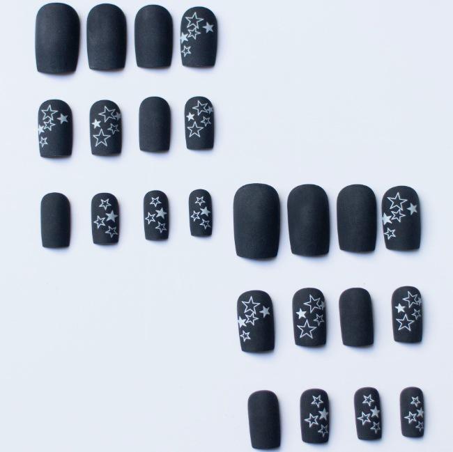 24-Piece Black Star Wearable Nail Patches - Removable False Nail Extensions