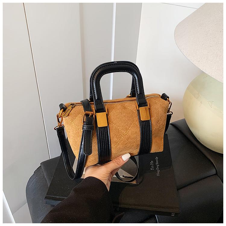 

Летняя новая нишевая ретро повседневная сумка-подушка женская сумка ромбовидная модная сумка на плечо через плечо коричневый