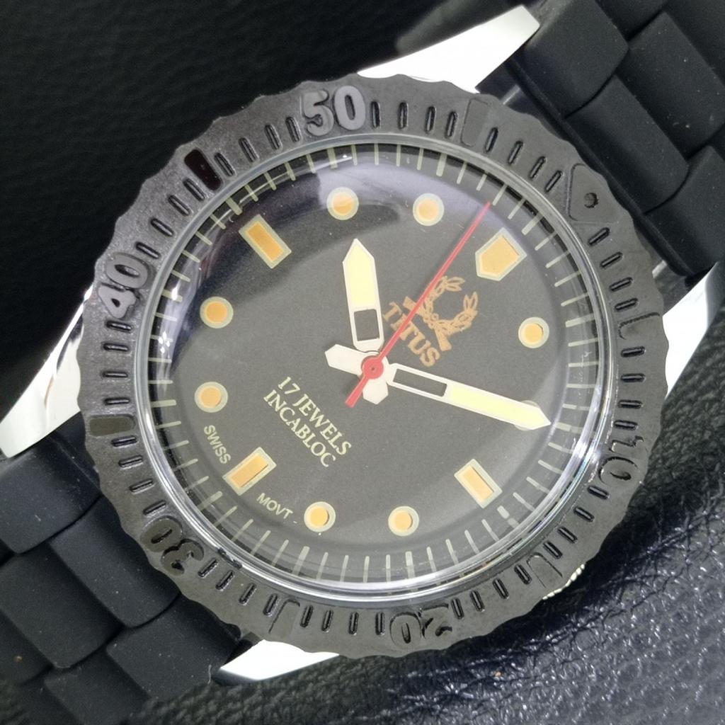 

SWISS VINTAGE TITUS HAND-WINDING MENS TURNABLE BEZEL BLACK DIAL WATCH a700216-5 R202-a700216