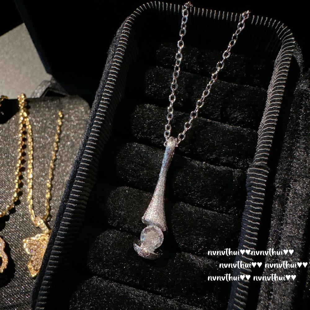 Italian Retro Brushed Calla Lily Flower Single Diamond Necklace Vintage Plated 18K Gold, Butterfly Zircon Necklace