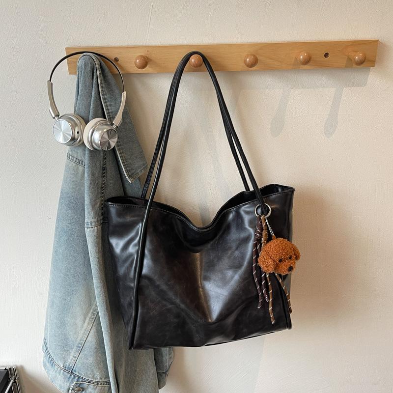 Large-capacity Bag Women's Autumn and Winter Versatile 2025 New Soft Leather Shoulder Bag High-quality Texture Commuter Tote Bag