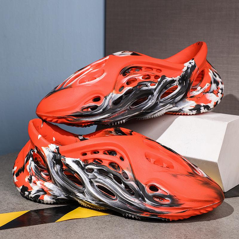 Cozy Camouflage Parent-Child Closed-Toe Beach Sandals for Spring/Summer - Unisex Casual Hollow Shoes