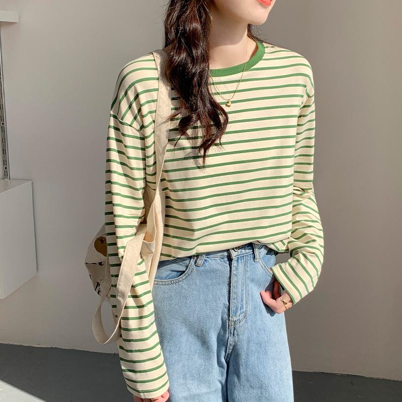 Striped long-sleeved t-shirt women's spring and autumn new loose cotton green thin bottoming shirt with inside