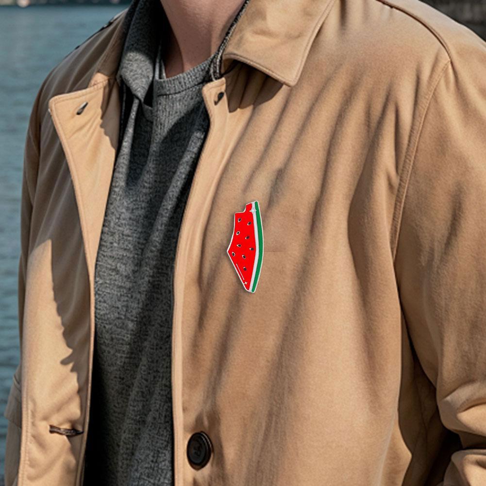 Cute Watermelon Enamel Pin Summer Fruit Shaped Brooch Bag Decoration Badges Women Lapel Pin Charm Jewelry Accessories Gift