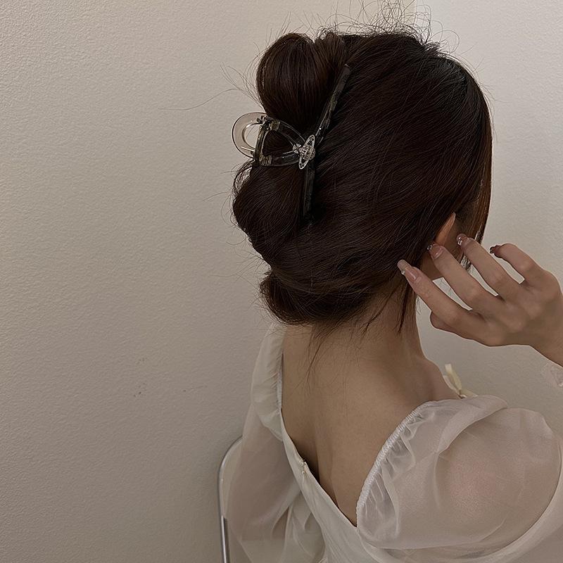 Elegant Rhinestone Shark Hair Clip – 2023 Updo Hair Accessory for Influencers