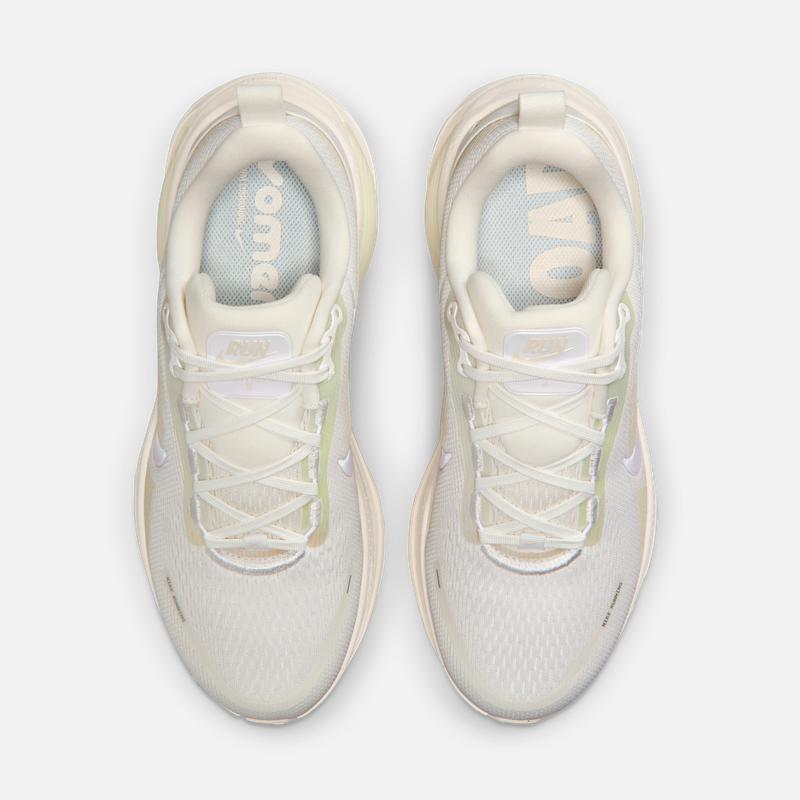 Nike Women's Breathable Road Running Shoes for Spring - NIKE VOMERO 18 IO9915