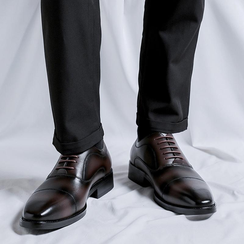 Fashion Pointed men's leather shoes Versatile fashion designer style Wedding trend party outdoor leisure business flat bottomed shoes
