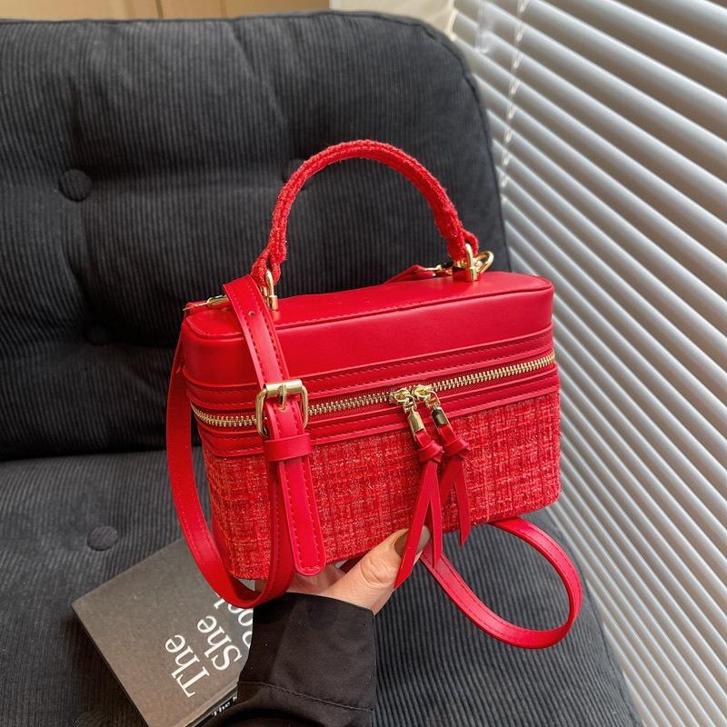 Wollbeutel Damen Frühling und Sommer neue Mode Schulter Umhängetasche Nischendesign High-End Box Bag