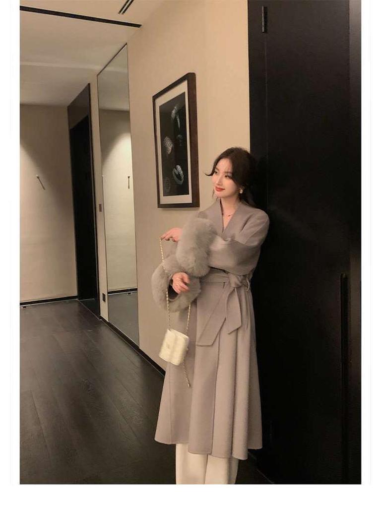 Women's Mid-Length Double-Faced Cashmere Coat with Fox Fur Cuffs for 2025 Autumn/Winter