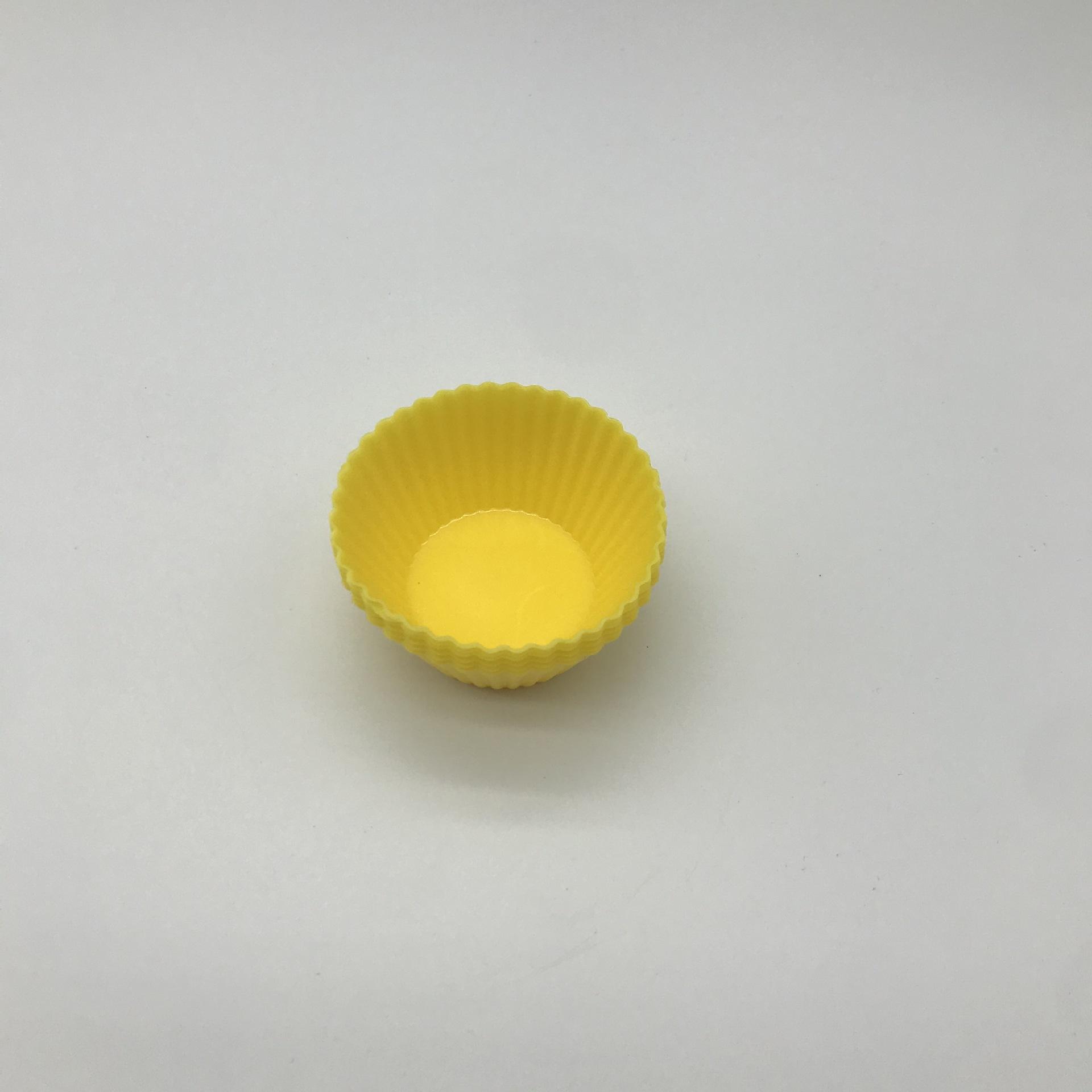 

Круглая силиконовая форма для пирогов, тартов и маффинов, термостойкая - диаметр 7 см жёлтый