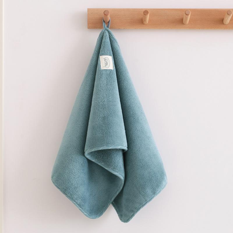 Towel New Coral Fleece Household No Hair Loss and No Fading Face Towel Soft Absorbent Quick Drying Face Towel Hanging Type