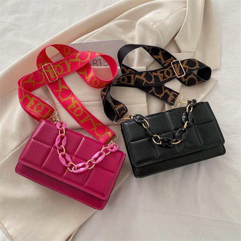 2025 Summer New Fashion Shoulder Bag Rhombus Embroidery Thread Design Simple Texture Small Square Bag Oblique Span Women's Bag Wholesale