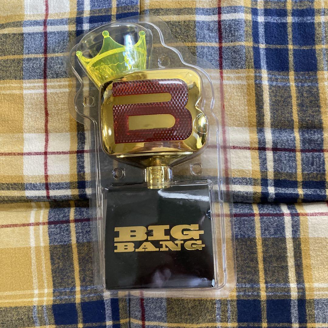 

[USED] BIG BANG Light Stick Crown Design