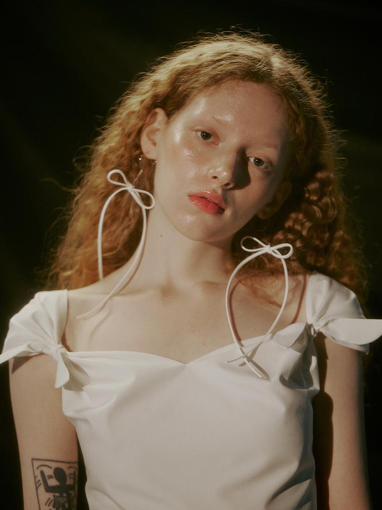 Lovuee Angel Ribbon Earrings