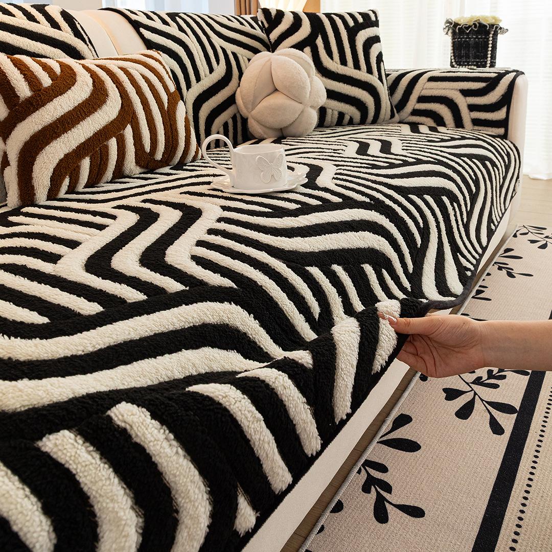 Neu gestaltete High-End Luxus-Plüschmaterial Erntesaison Thermokapazitätsmatte Sitzbereich-Dekoration für glattes Leder-Sofa-Set Poliert 70X70cm 1pc