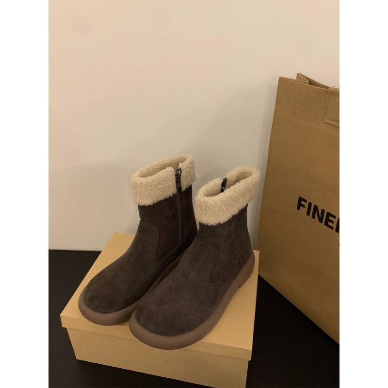 

thick-soled leather snow boots women s shoes new autumn and winter piled thickened cotton shoes warm fluffy boots short boots 39 темно-коричневого