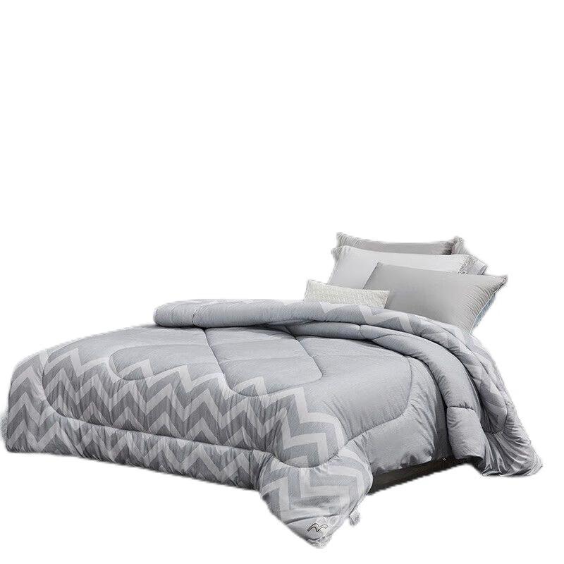 

Mercury Home Textiles Antibacterial All-Season Quilt