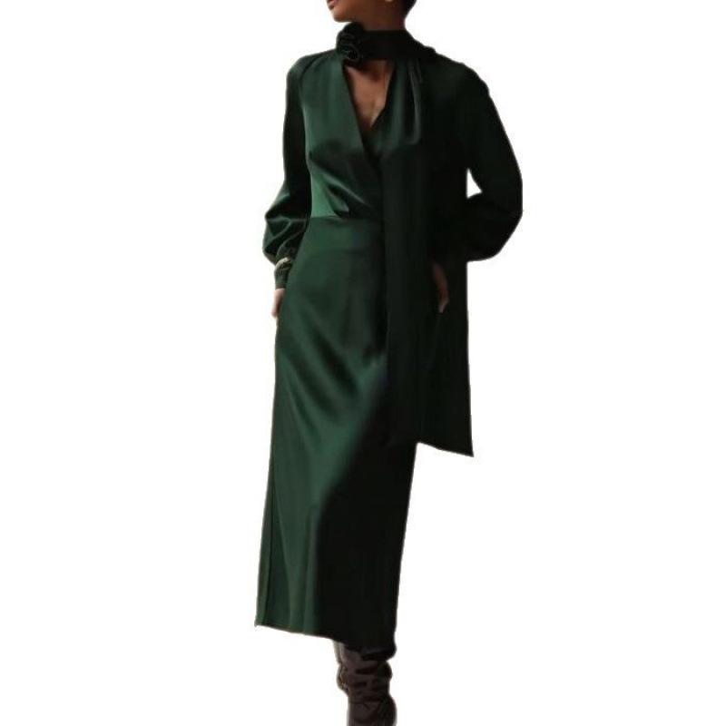 2025 Autumn European & American Women's Fashion: Sexy Slimming Long Evening Dress with Stylish Temperament.