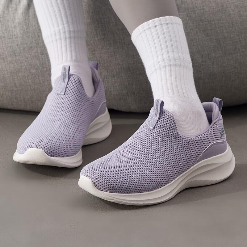 

Skechers Women s Breathable Mesh Casual Training Shoes 117572 37