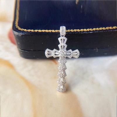 Zhenrong T Square Zircon Pendant Cross Necklace with Full Diamond Clavicle Chain for Women