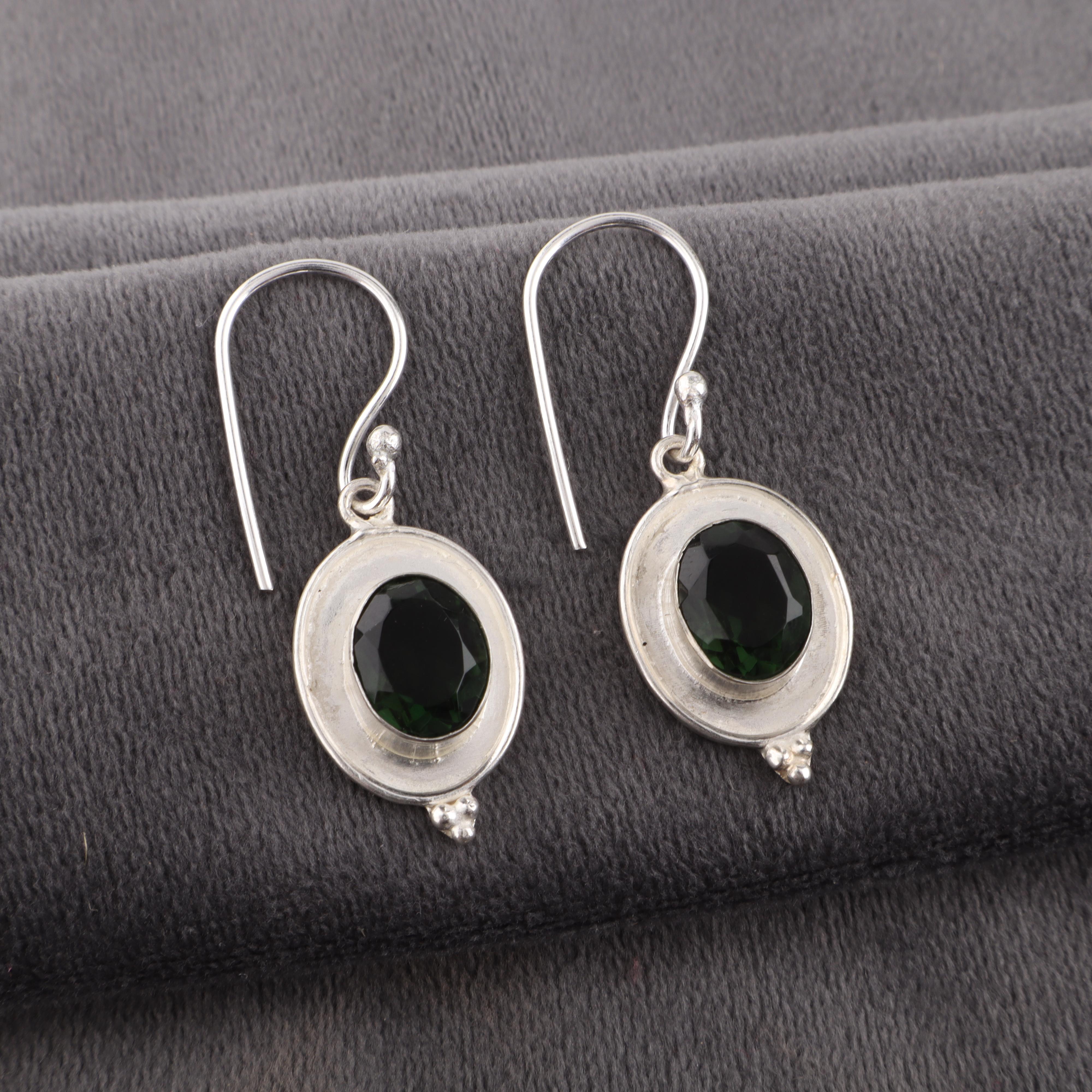 

Ювелирные изделия из драгоценных камней Зеленого Турмалина, Серьги из стерлингового серебра 925 пробы, Красивые серебряные серьги ручной работы, Для свадебного подарка 1.50 Inches зелёный