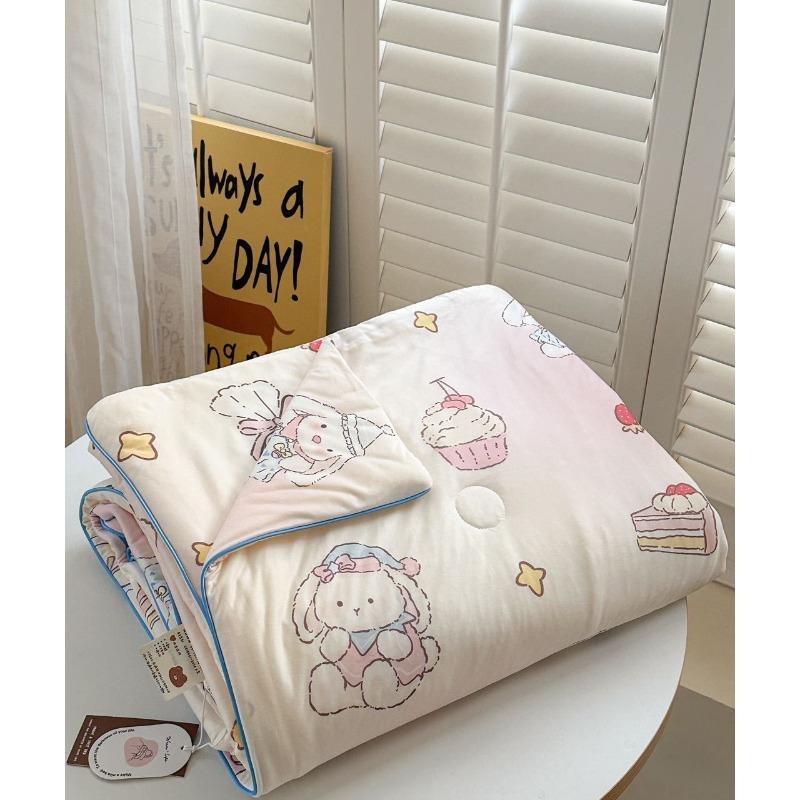 Lightweight Knitted Comforter Cute Cartoon Pattern Skin Friendly Thin Summer Quilt Air Conditioner Duvet for Home
