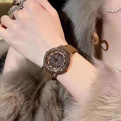 Diamond-encrusted Transshipment Niche Luxury Waterproof Women Trend Student Watch Women
