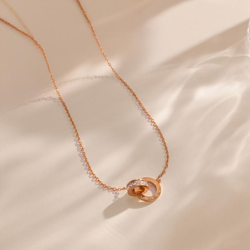Roman-Style Diamond-Encrusted Titanium Steel Necklace For Women Trendy High-End Versatile Clavicle Chain Set Colorfast