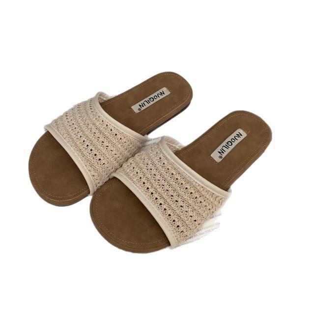One-word Slippers 2025 New Summer Flat Shoes Korean Version Sandals Fashion Versatile Vacation Style Wear Women's Cool Slippers
