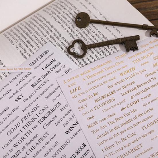 4 ks/sáček Papírové samolepky Proces ražení Retro Jemná rytina Pohodlná samolepicí dekorace 3 styly Anglické písmeno Samolepky na scrapbooking Dívka