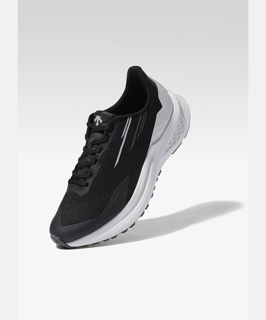 Descente Flyvista Black (Sq123Rrn12) (A Type)
