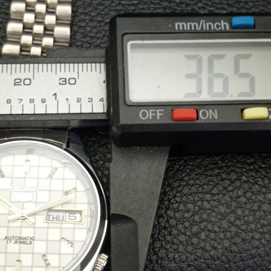 REFURBISHED AUTOMATIC SEIKO 5 MENS WATCH JAPAN MADE WHITE DIAL CUSTOM A440137-2 QV90-a440137
