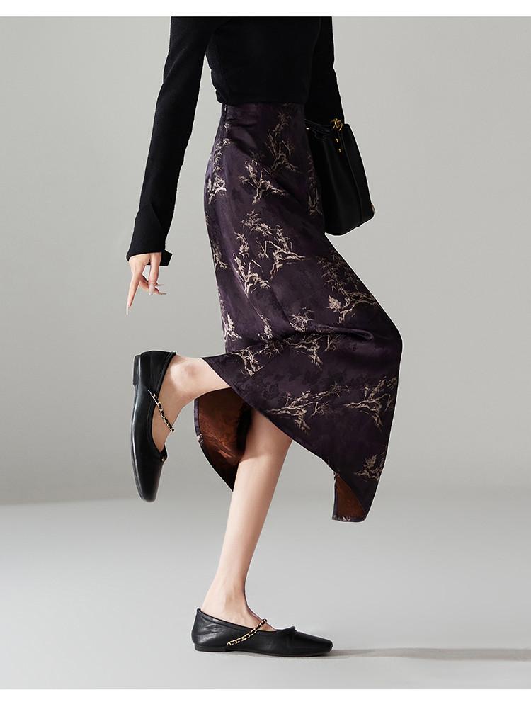 New Chinese Style Printed High Waisted Split Skirt 2026 Spring and Autumn Temperament Commuting Versatile Mid Length Skirt