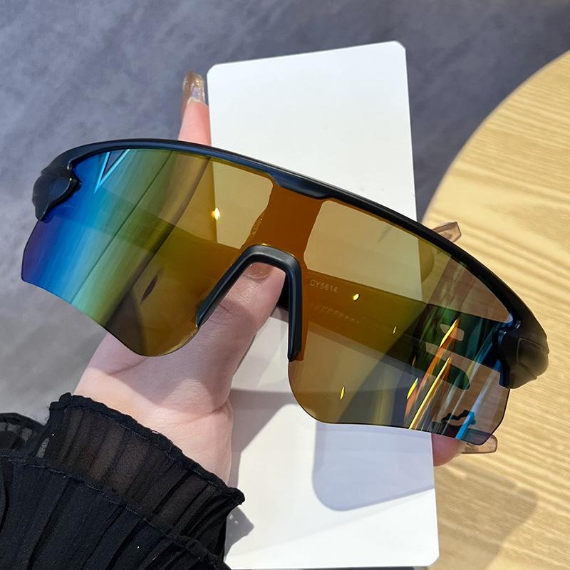 New Stylish Sun Glass for Men Punk Wind Proof Bicycling Sunglasses for Woman Outdoor Activity Sun Glasses Women